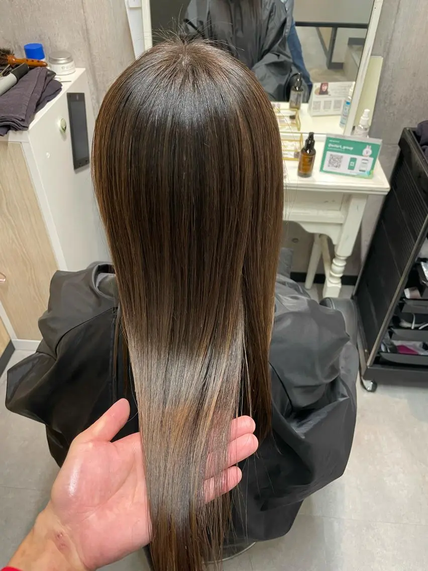 ロング カット ヘアカラー 縮毛矯正 トリートメント 断られる髪に答えを ♣️井上秀樹♠️のヘアスタイル
