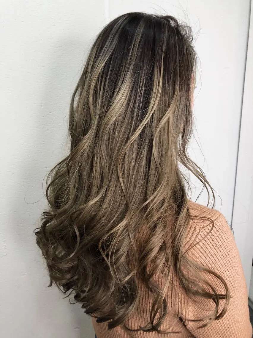 セミロング レイヤーカット ヘアカラー トリートメント share by wealstarのヘアスタイル
