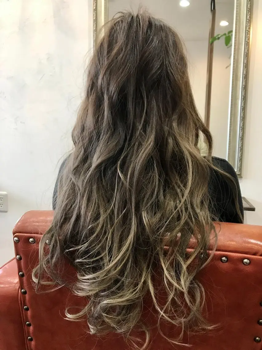 ロング HANA by RIZのヘアスタイル