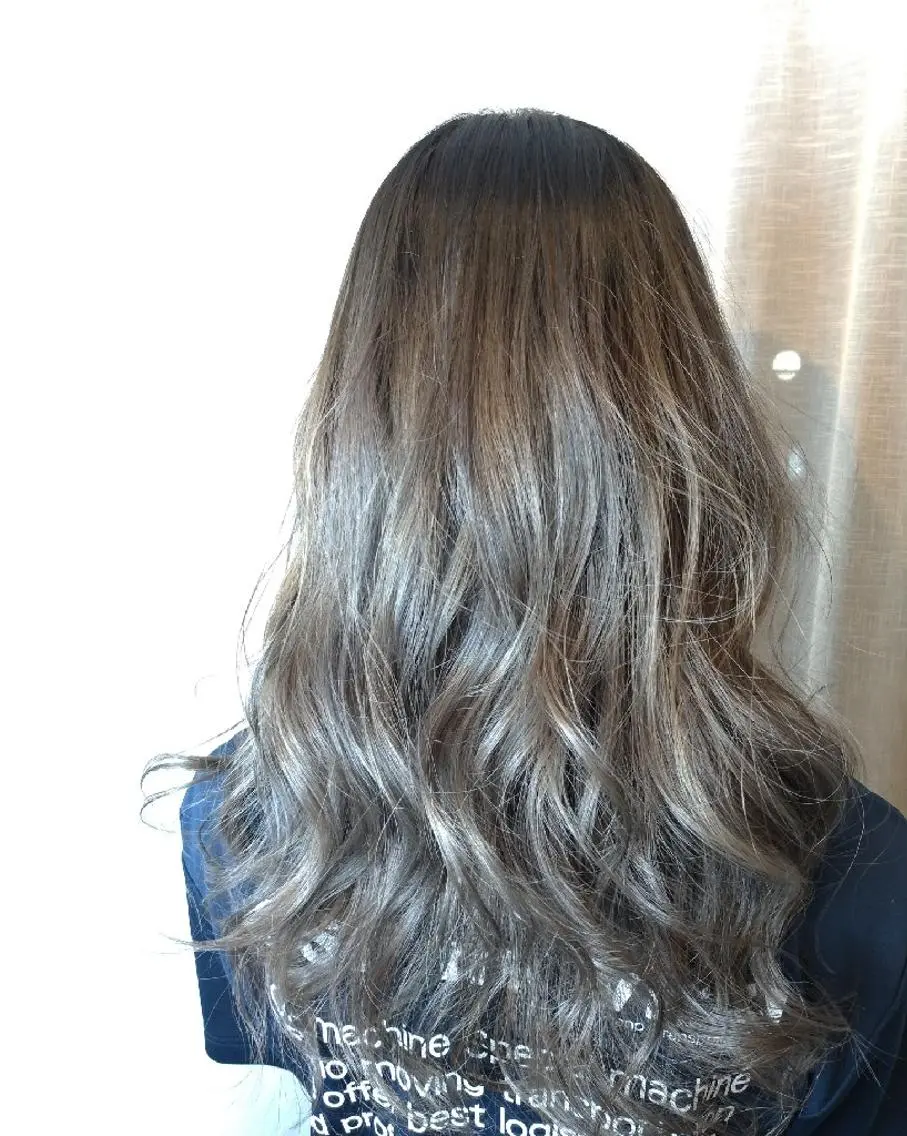 ロング ハイライト cecilhair   博多　手島のヘアスタイル