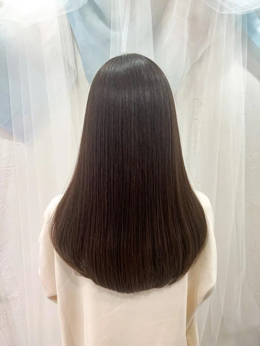 ロング SHIN/レイヤー カット×クロスパーマのヘアスタイル