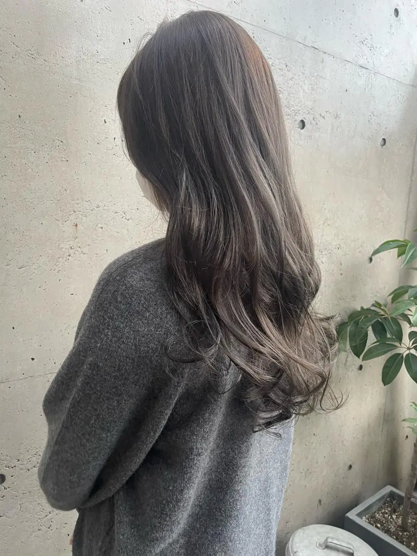 ロング カラー 日高 香織のヘアスタイル