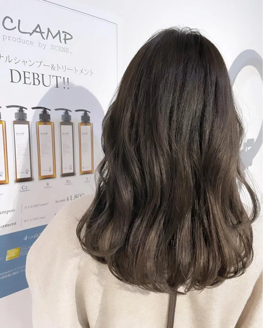 セミロング カラー グレージュ ヘアカラー トリートメント 🍊新宿南口🍊 ERINAのヘアスタイル