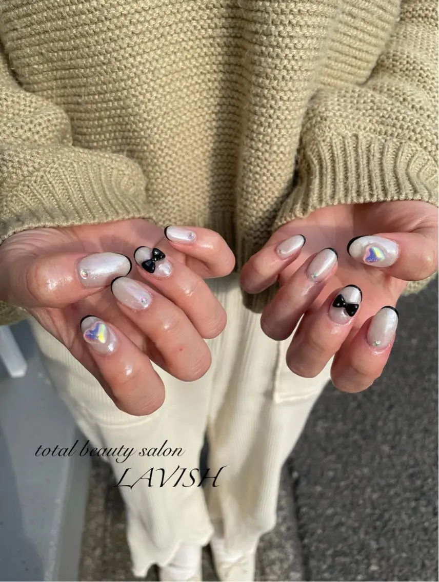 ネイル LAVISH 大和店 emi･:*+のネイルデザイン