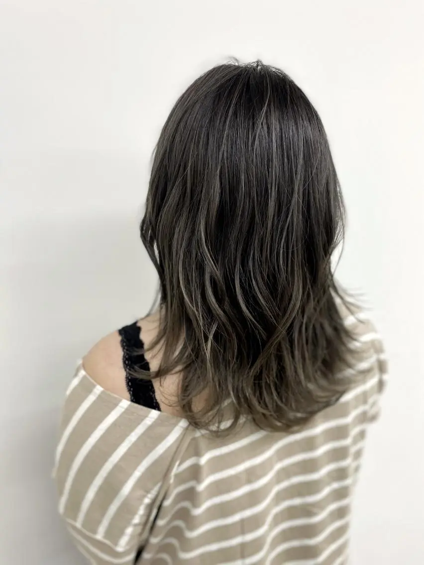 セミロング カラー カット ヘアカラー トリートメント ⭐️当日OK⭐️ 岩田峻のヘアスタイル