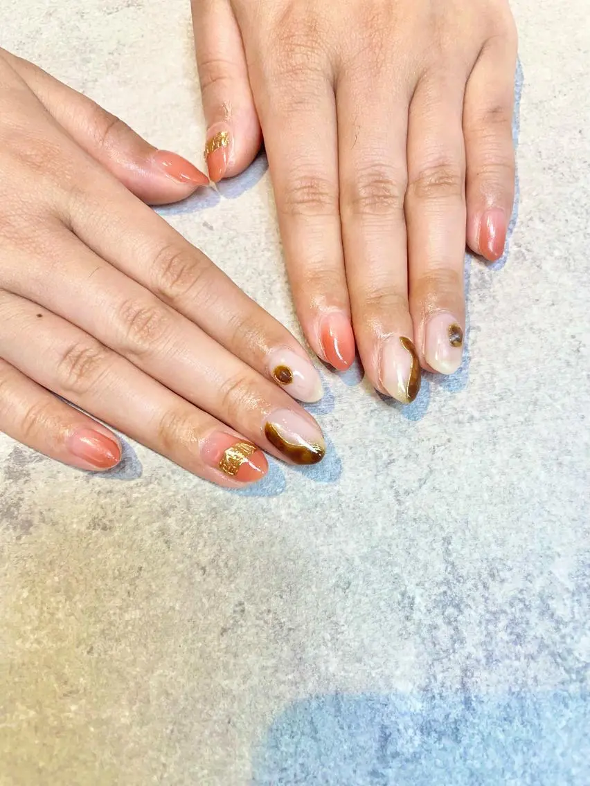 ネイル べっ甲ネイル グラデーション ハンドネイル ハンドケア FASTNAIL PLUS 新宿店のネイルデザイン