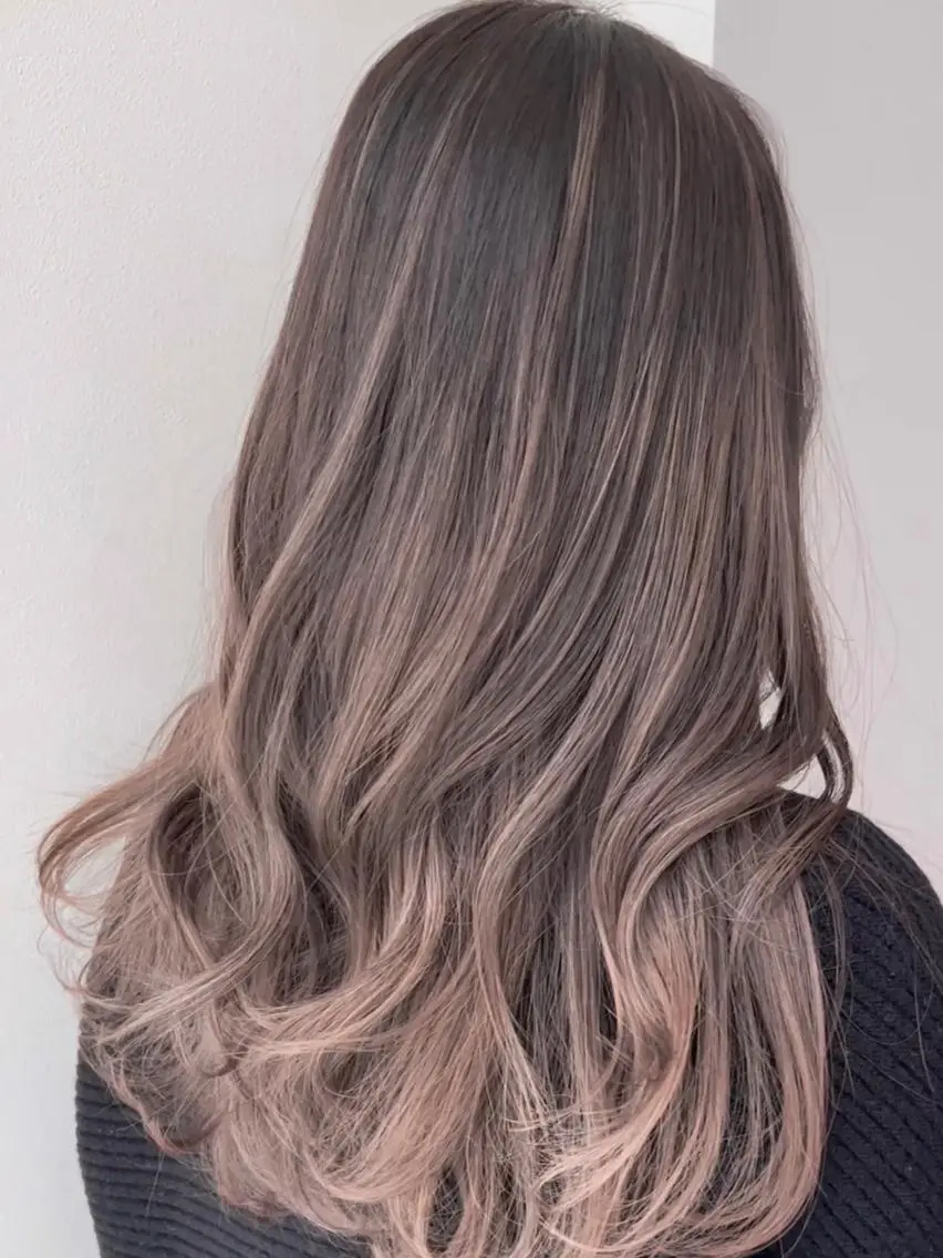 ロング カット ヘアカラー トリートメント 髪質改善🌈縮毛矯正 荻原　達矢のヘアスタイル