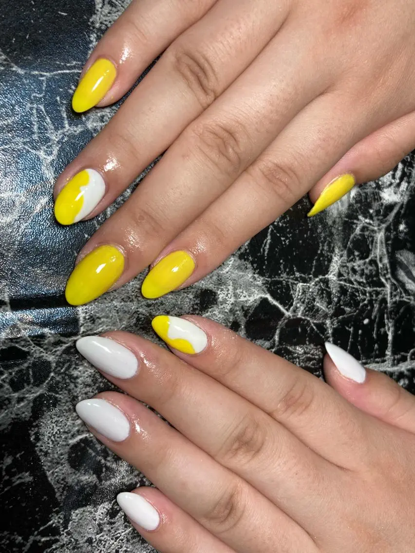 ショート ネイル ハンドネイル フットネイル ✴︎ Delightのネイルデザイン