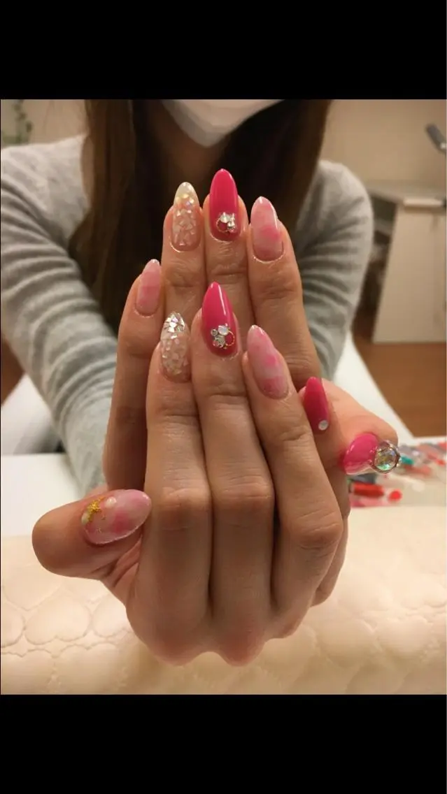 ネイル ハンドネイル LOVE NAIL 💕Sonoのネイルデザイン