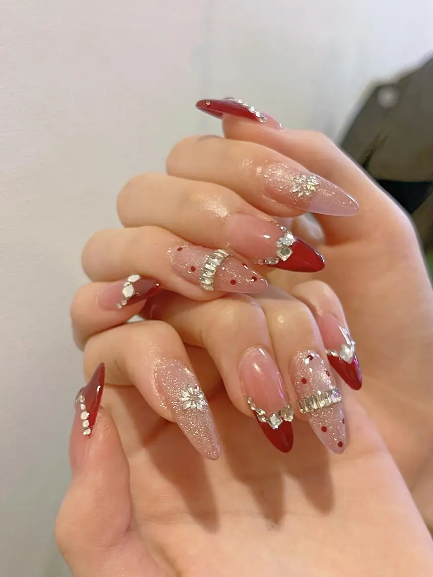 ネイル 長さ出し グラデーション 卒業式 キラキラネイル マグネットネイル Emi🌸Belle Nail Salonのネイルデザイン