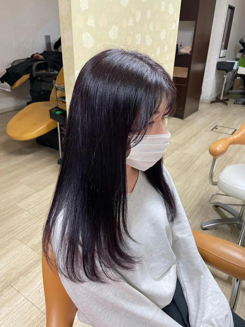 ロング カラー バイオレットカラー ヘアカラー 徳留 もも花のヘアスタイル