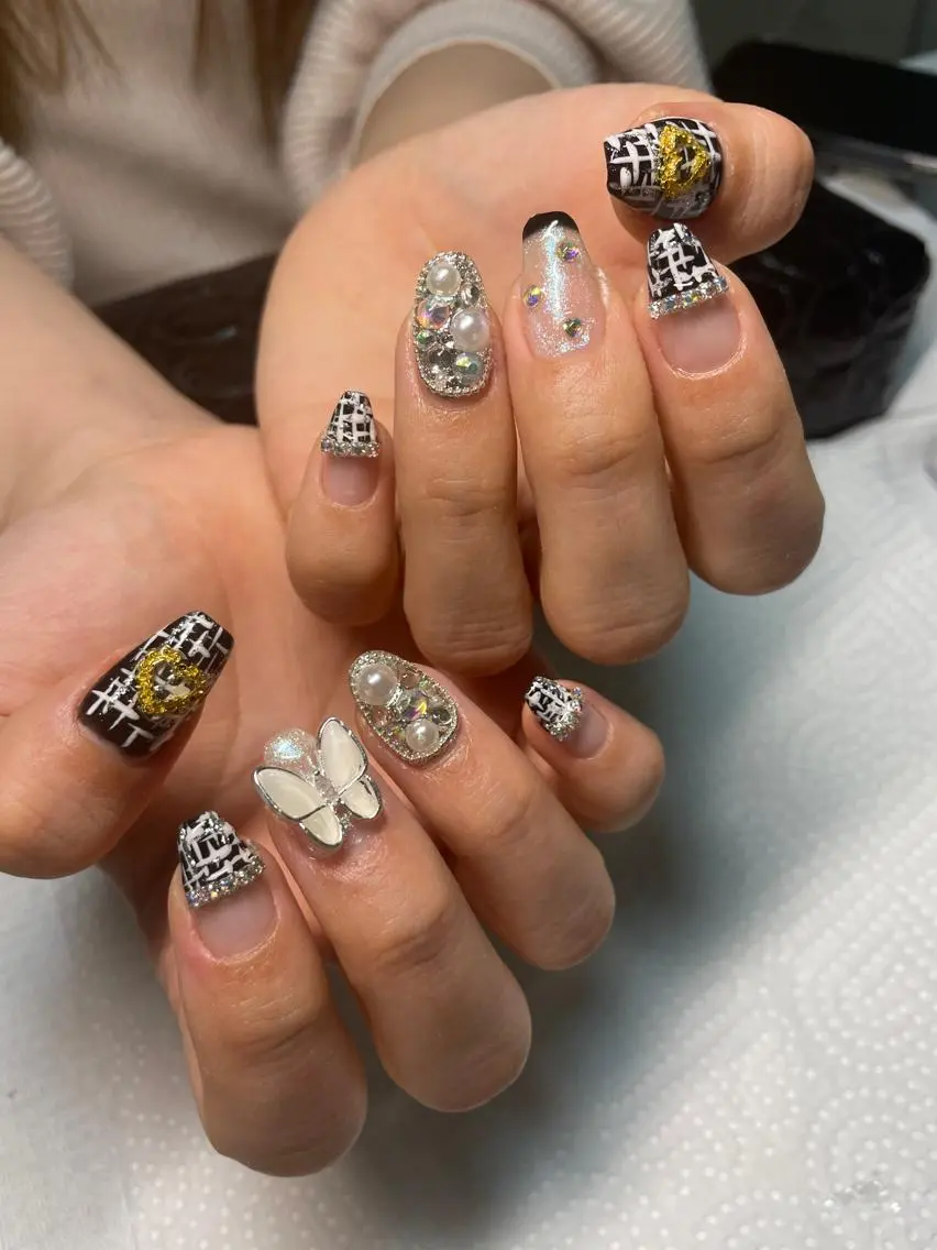 ネイル ハンドネイル 荒井 海輝のネイルデザイン