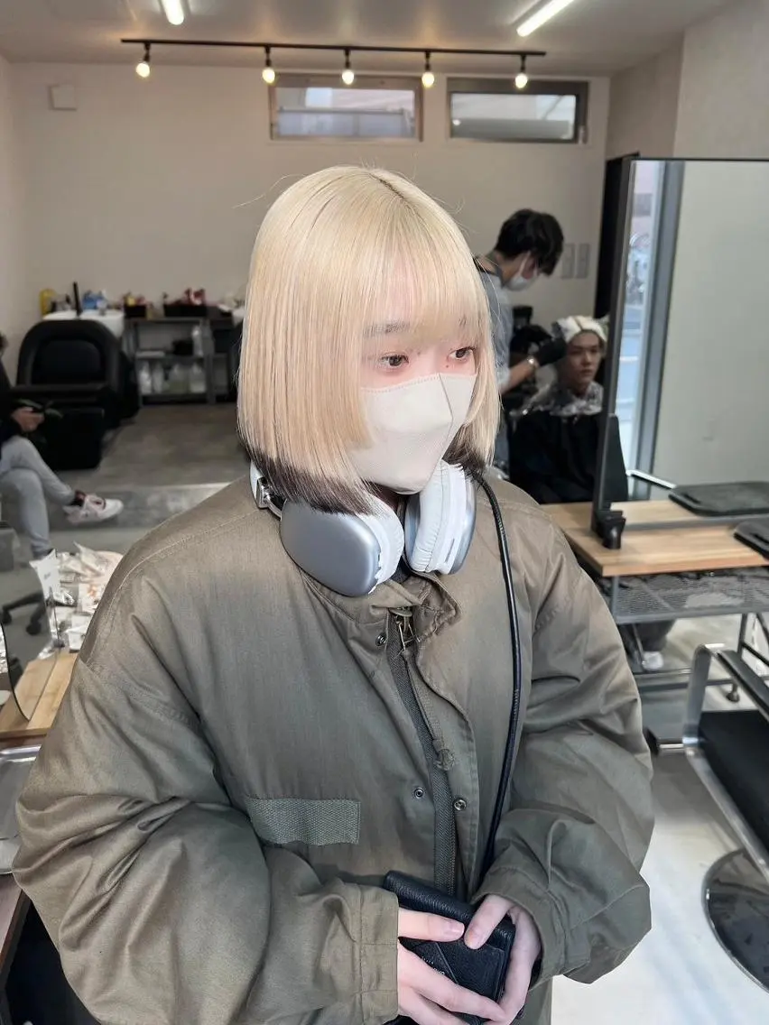 ミディアム カラーソムリエ認定 茶屋町Eir岩本のヘアスタイル
