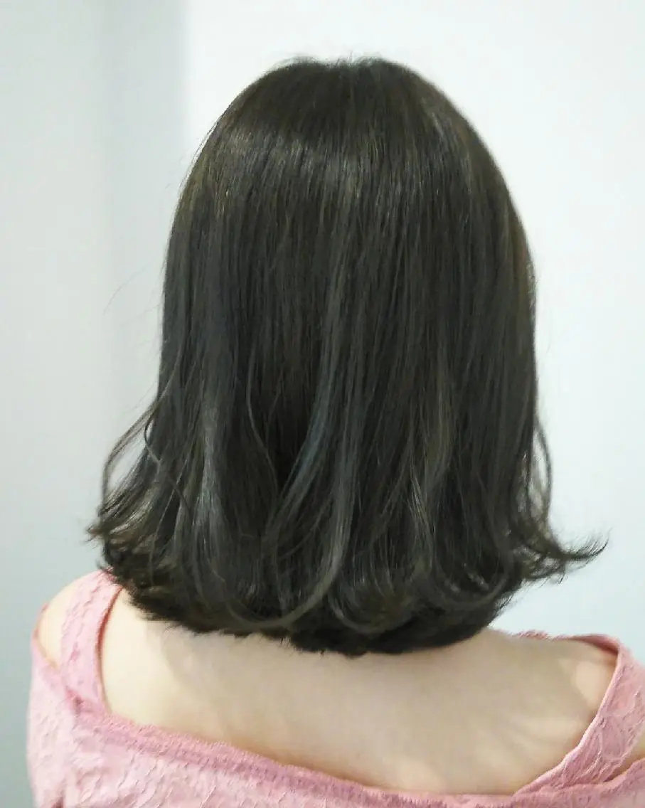 ミディアム カラー パーマ ヘアアレンジ ネイル キッズ メンズ マツエク・マツパ ケアカラー MEGUMI megumiのヘアスタイル