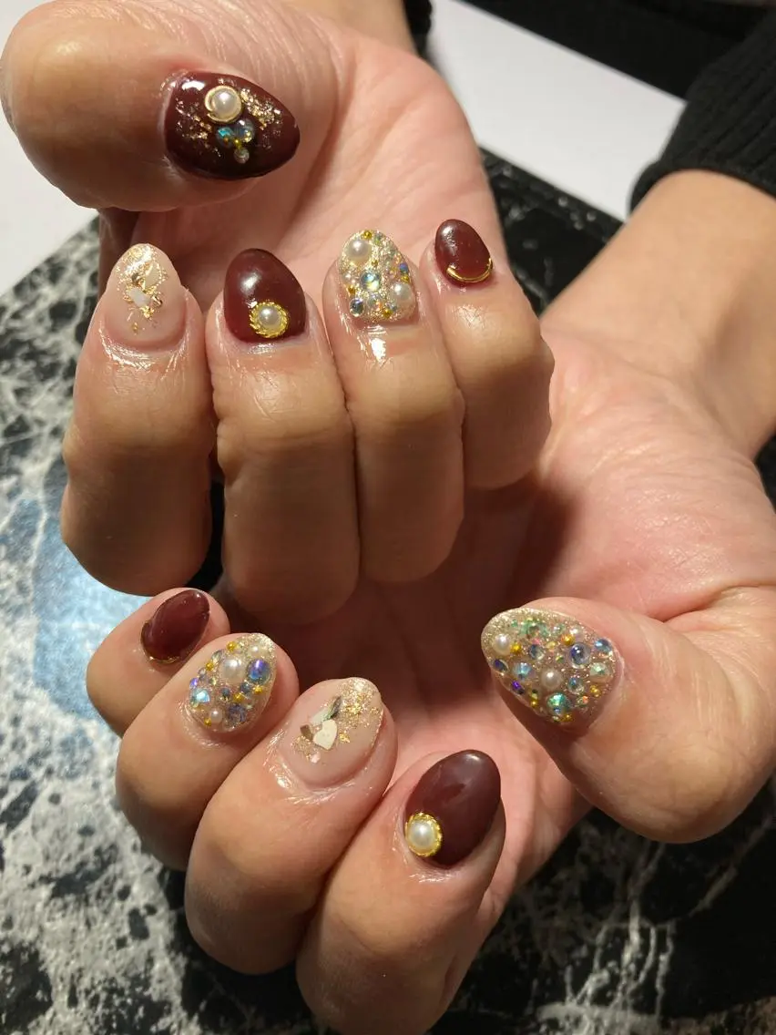 ショート ネイル ハンドネイル ✴︎ Delightのネイルデザイン