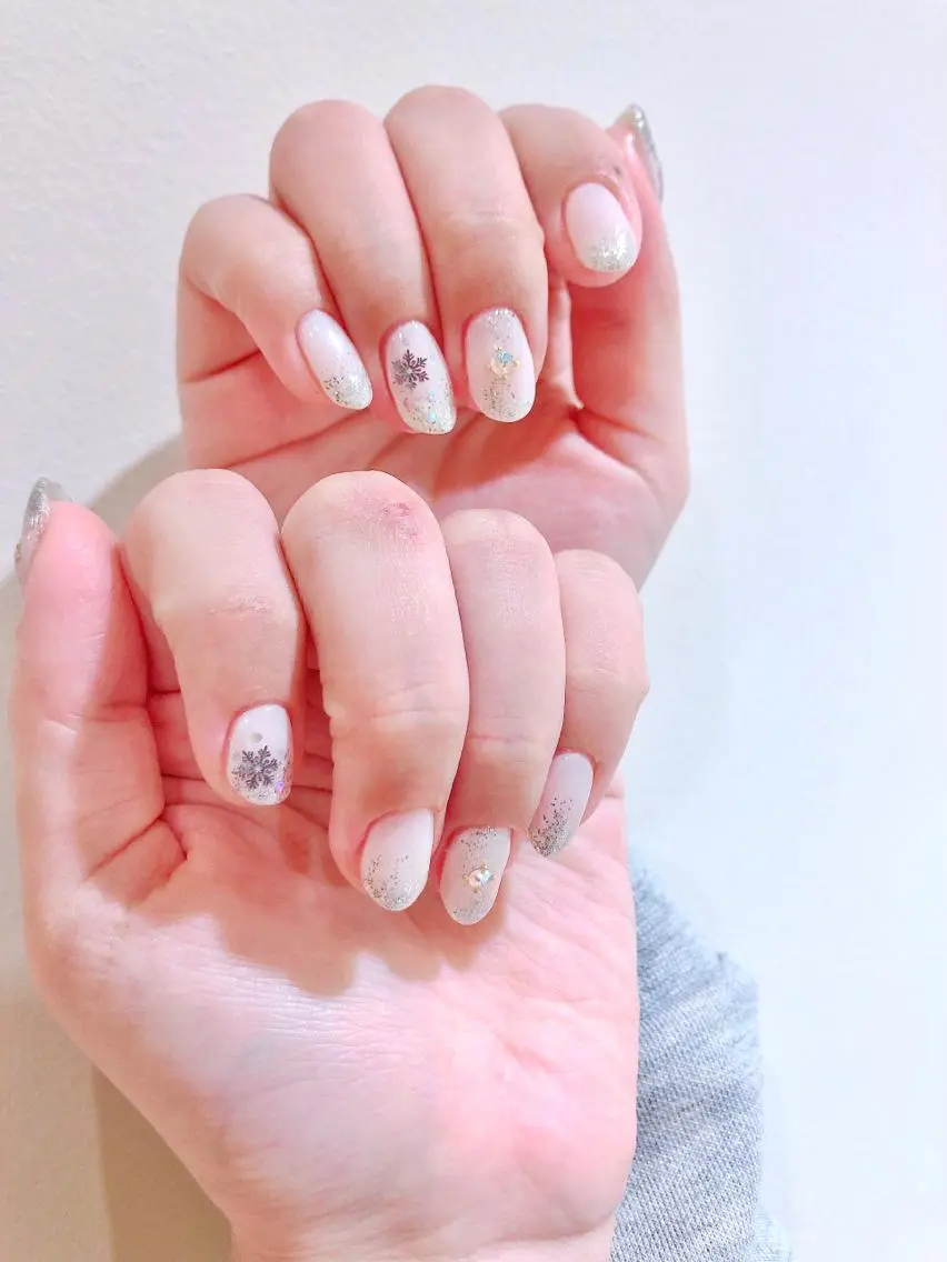 ネイル ホワイト 冬ネイル ハンドネイル nail salon REMのネイルデザイン