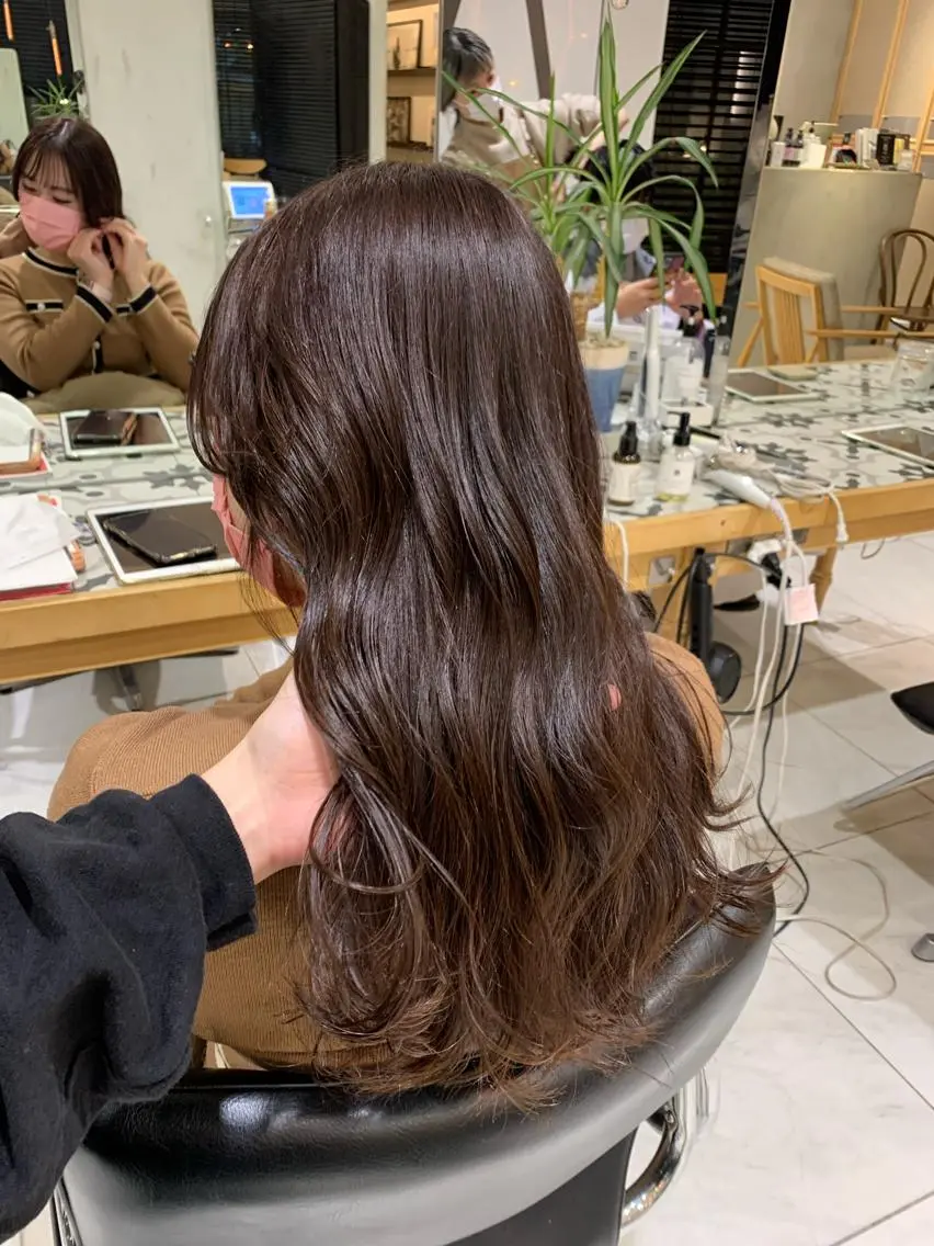 セミロング カラー グレージュ ラベンダーカラー ラベンダーグレージュ ラベンダーグレー チバ タクミのヘアスタイル