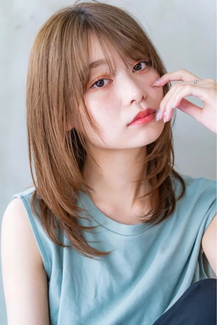ミディアム KAREN🕊️ 大宮美容室のヘアスタイル