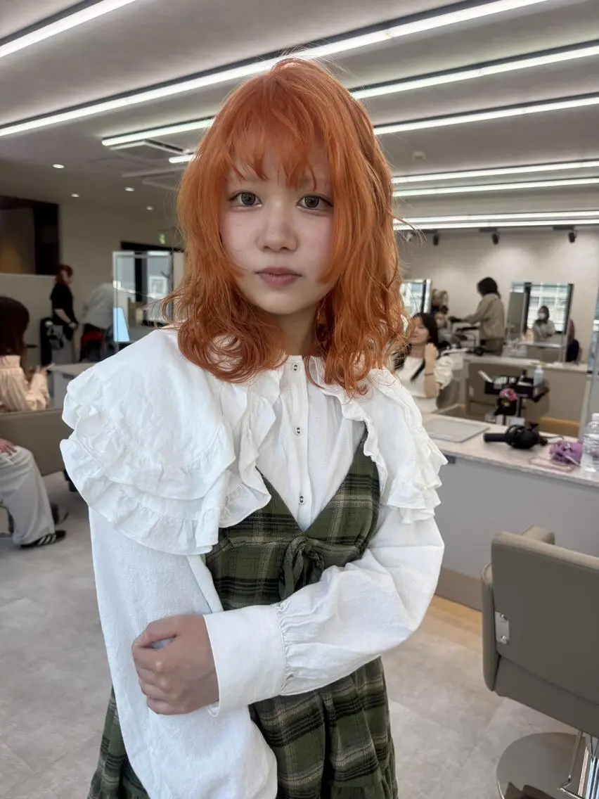 ミディアム カラー パーマ オレンジ 透明感×ダブルカラ ーHarusa🎀のヘアスタイル