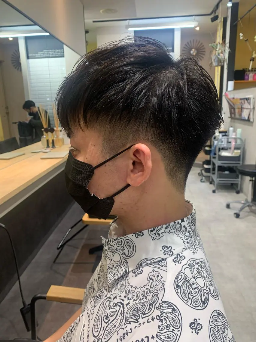 ショート hubhair レイヤー/透明感のヘアスタイル