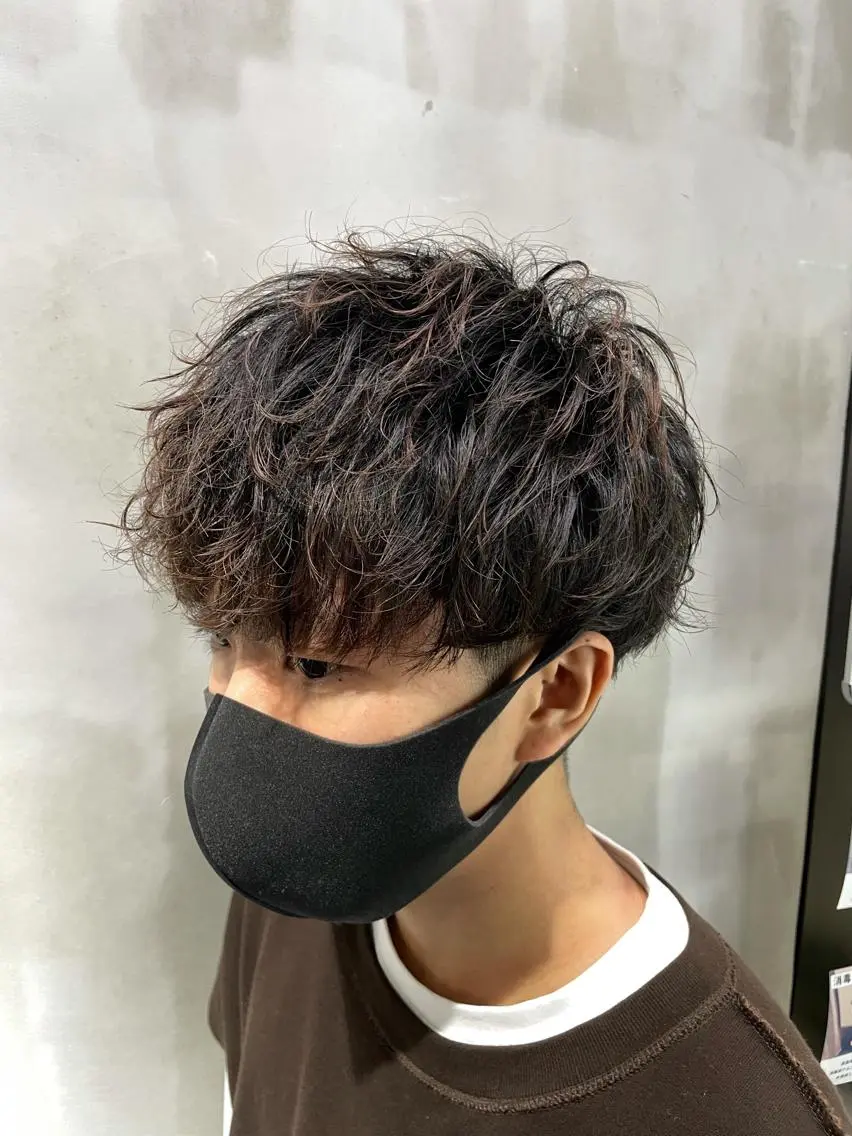 ショート メンズ メンズサロン代表 曲がる縮毛矯正のヘアスタイル