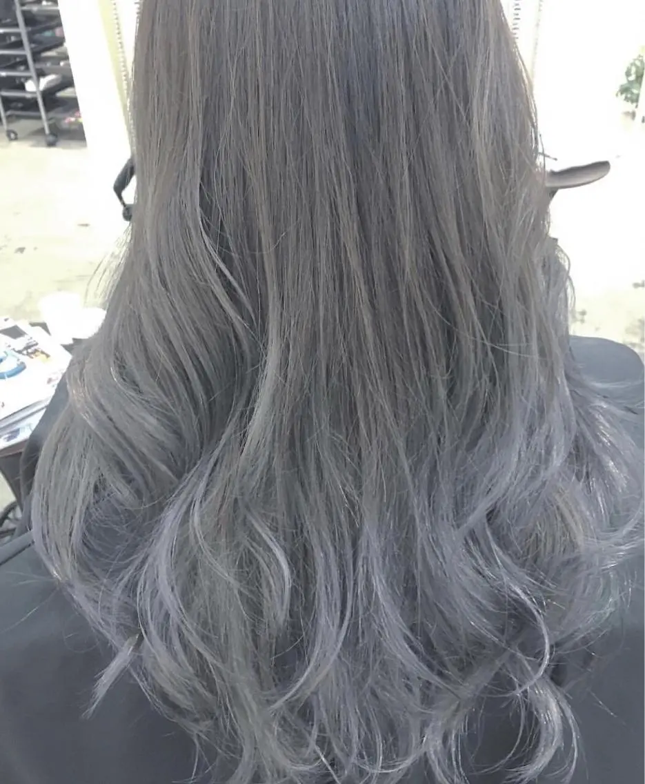 セミロング カット ヘアカラー トリートメント ele naのヘアスタイル