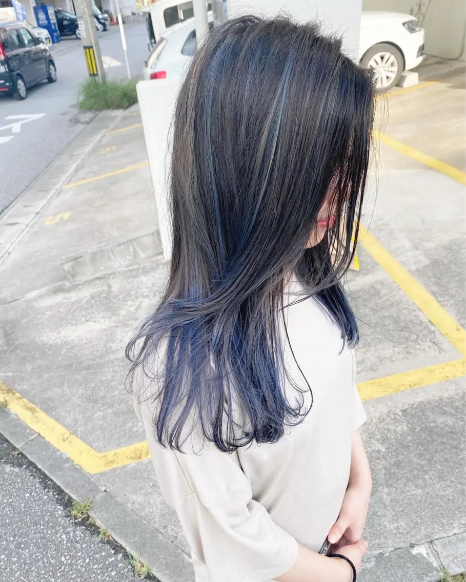 ミディアム カラー バレイヤージュ レイヤーカット カット ヘアカラー grand juteのヘアスタイル
