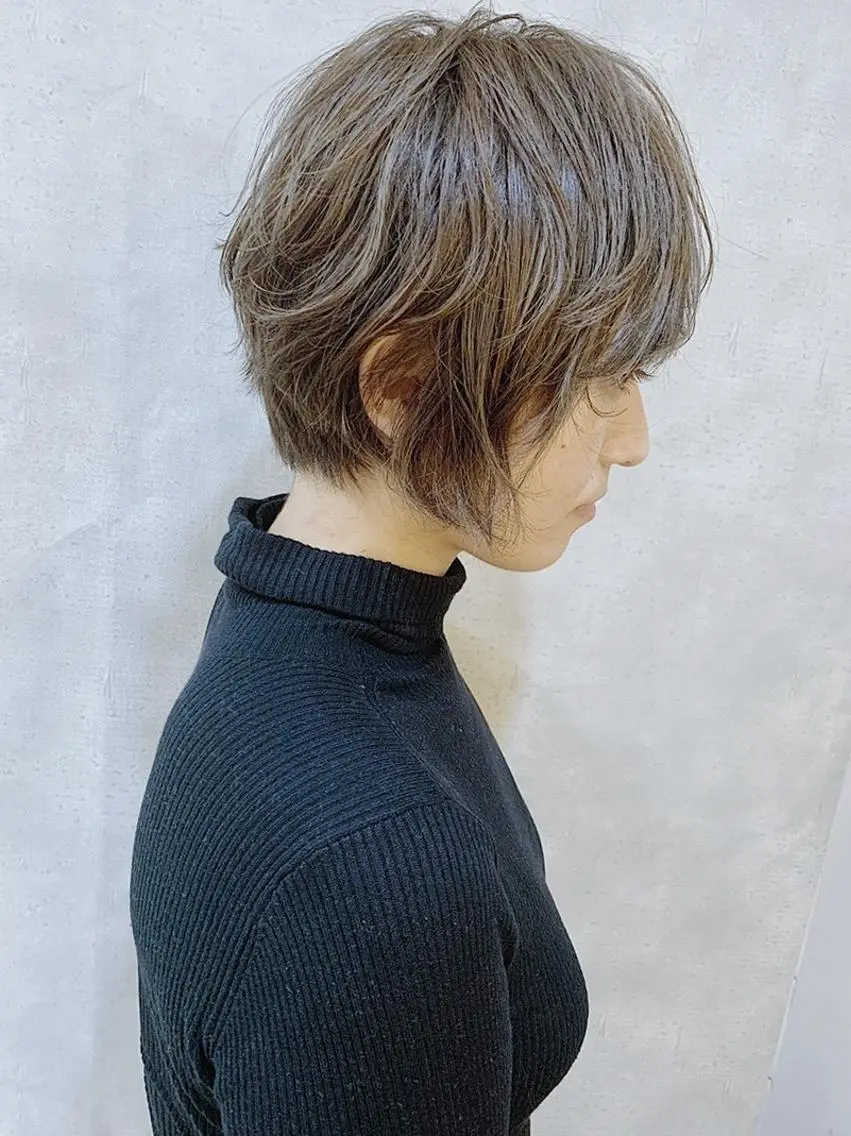 ショート カラー アディクシーカラー ブリーチ ケアブリーチ ダブルカラー ハイライトカラー MOU namba ムウナンバのヘアスタイル