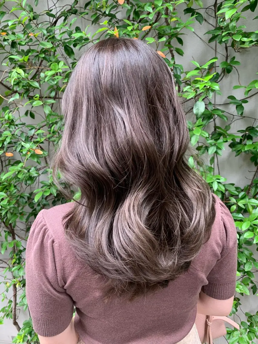 セミロング カット ヘアカラー トリートメント 🌟美髪縮毛矯正🌟 吉田冴一のヘアスタイル