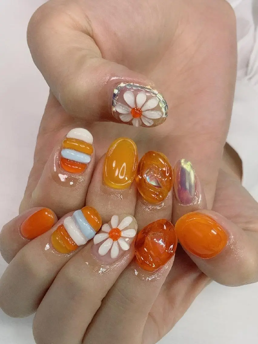 ネイル . MAKI NAILのネイルデザイン