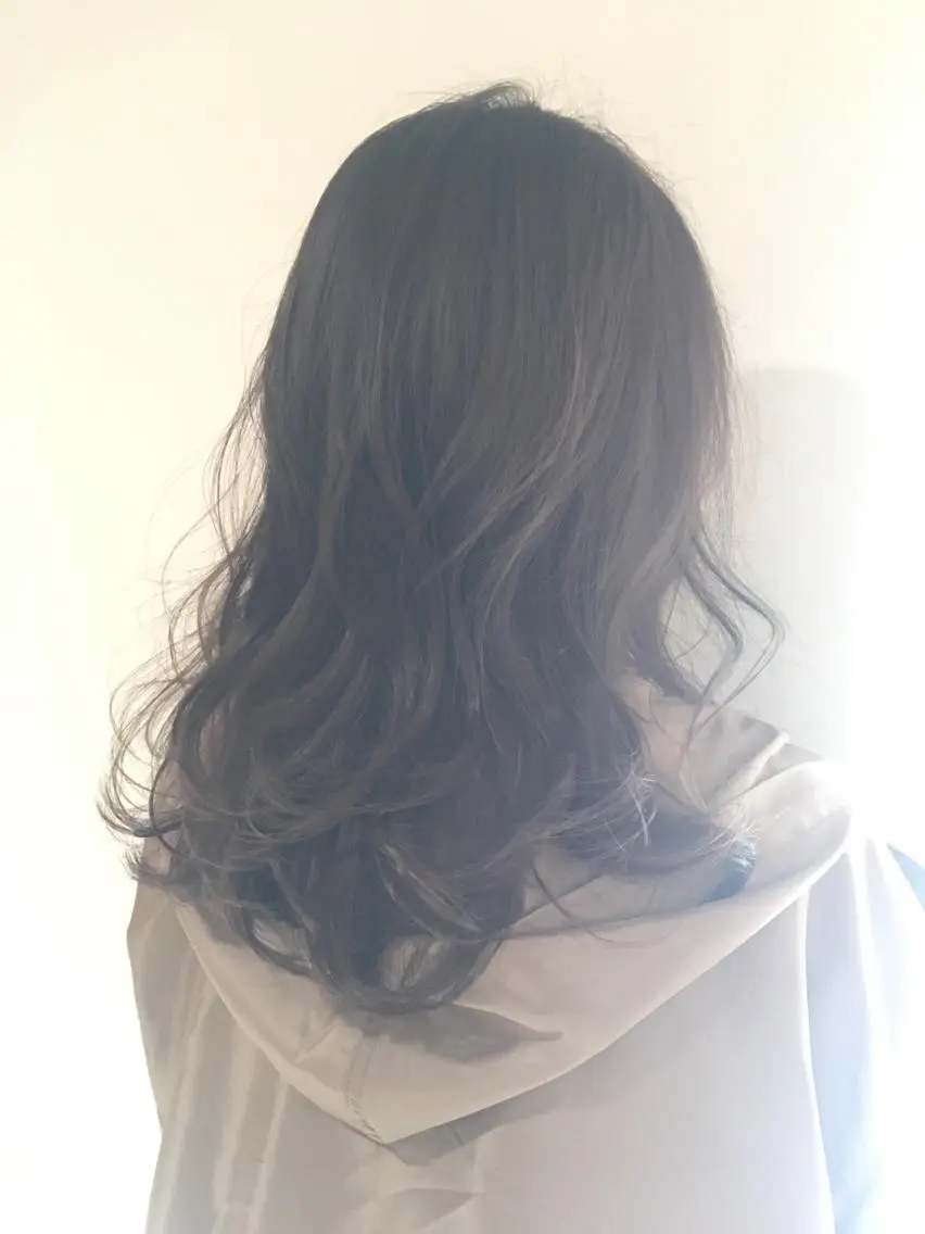 セミロング カット ヘアカラー トリートメント 冨田 義智のヘアスタイル