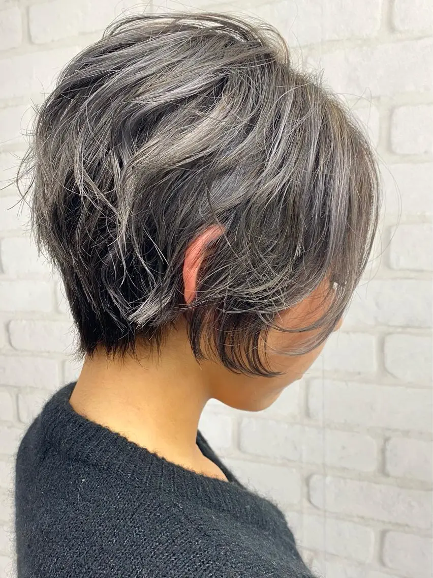ショート カラー ハイライトカラー ハイライト ブリーチカラー🫧 森　凪沙のヘアスタイル