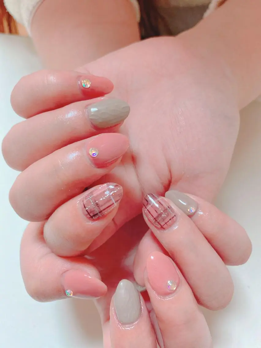 ネイル 持ち込み ワンカラーネイル Cute beauty2のマツエク・マツパデザイン
