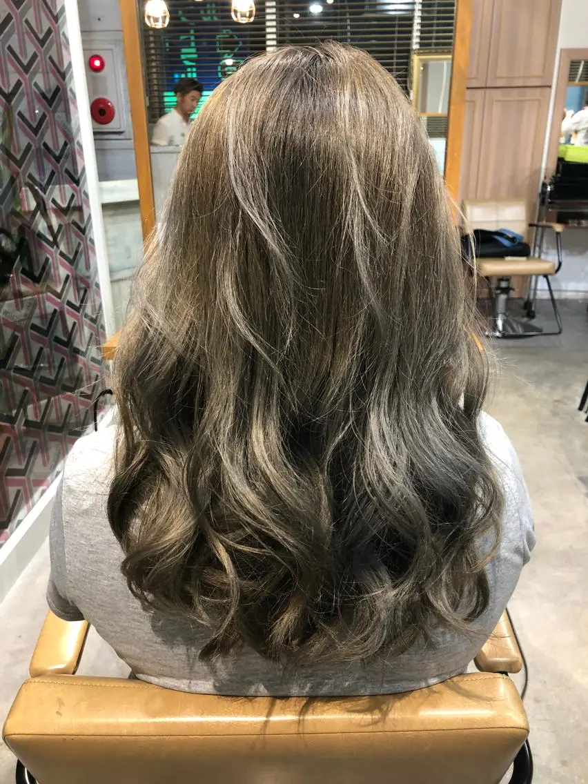 セミロング 🐈さとう ひさと🐈‍⬛のヘアスタイル