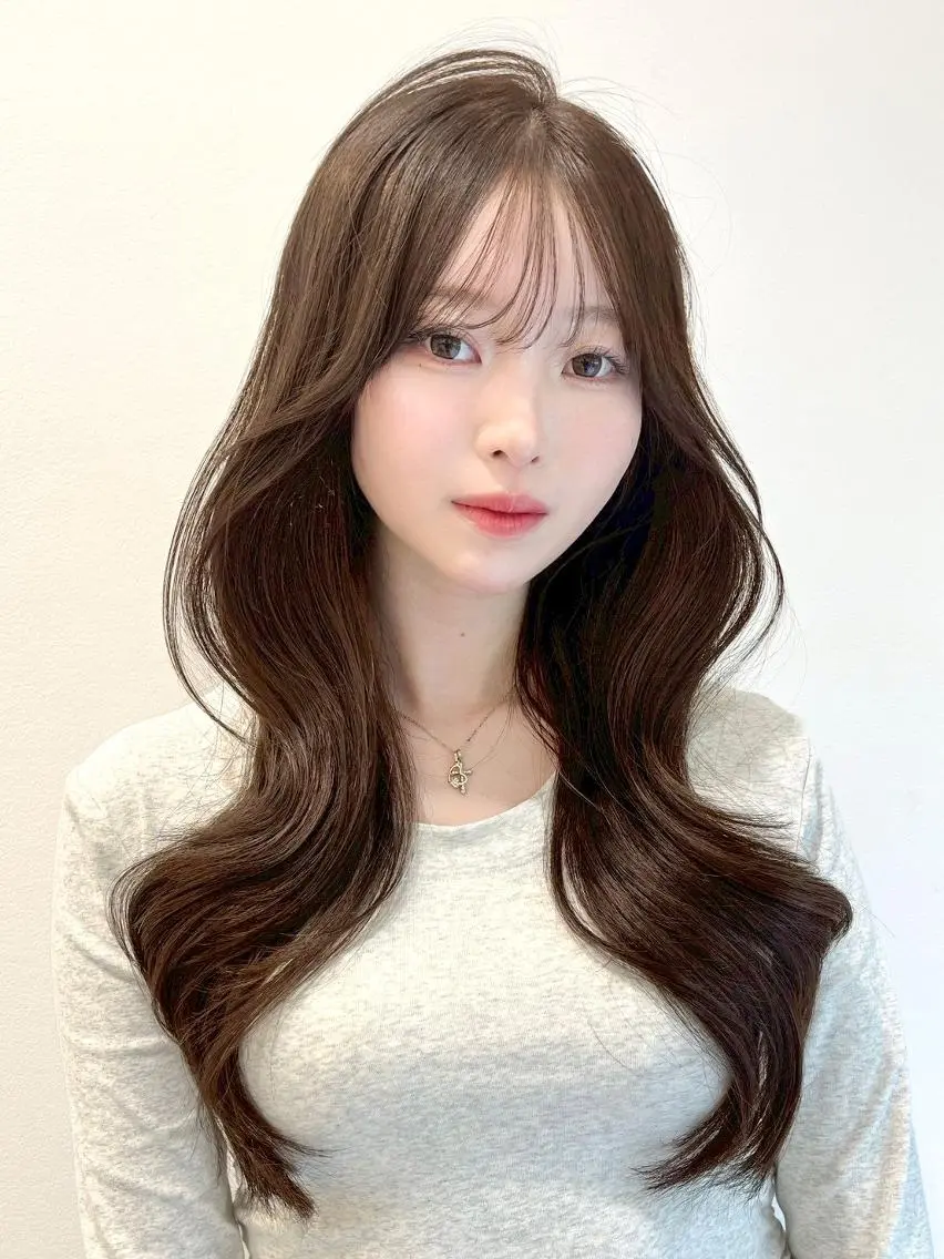 ロング カラー 透明感♡やわらかブラ ウンヘア♡銀座美容室のヘアスタイル