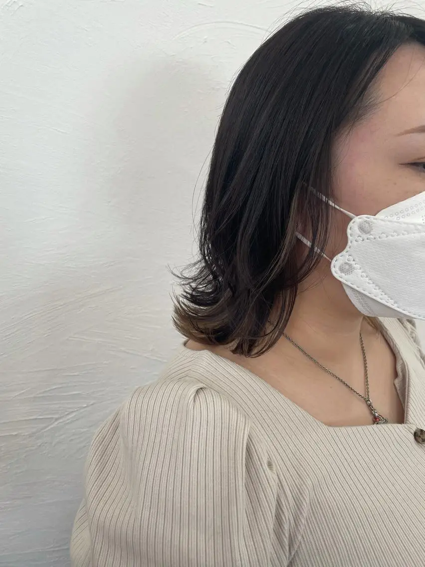 ミディアム カラー 河野 満月のヘアスタイル