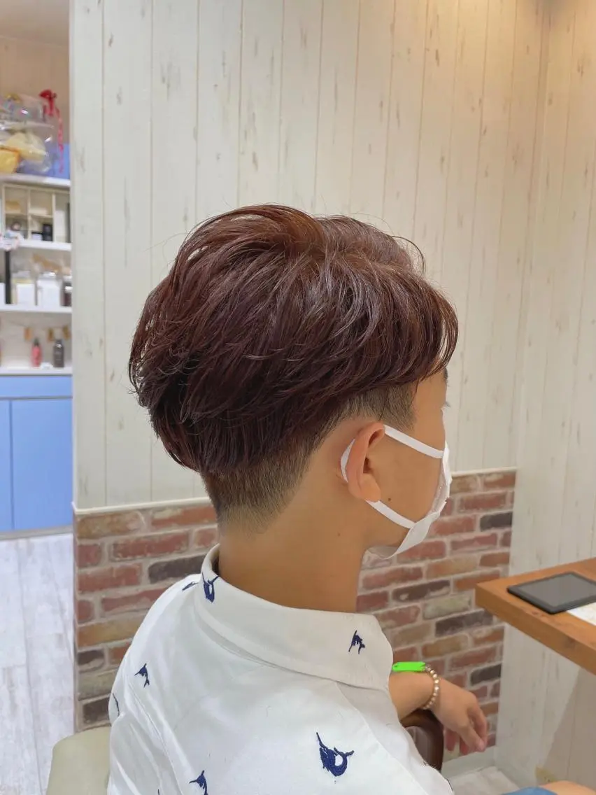 ショート カラー メンズ レッドカラー 中嶋 紘夢のヘアスタイル