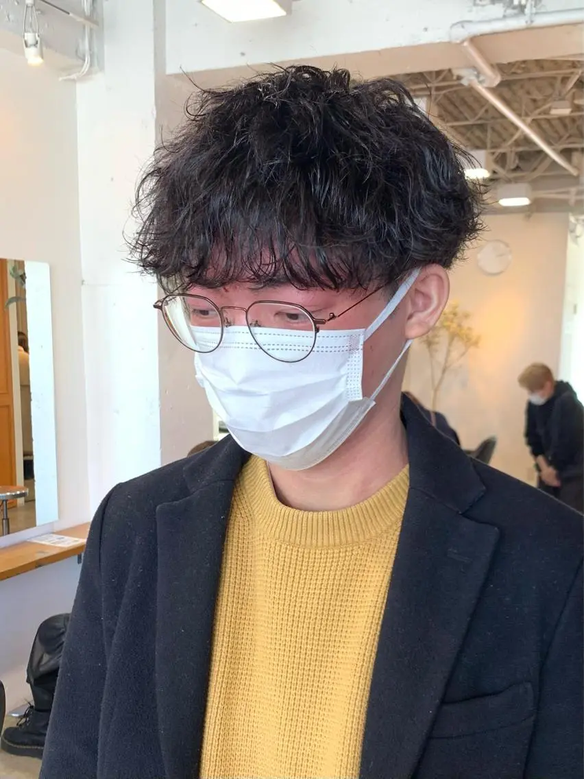 ショート パーマ メンズ 波巻きパーマ JINKIメンズ特化 メンズカットパーマのヘアスタイル