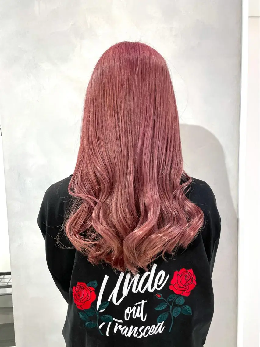ロング カラー ブリーチ&髪質改善 TAIGAのヘアスタイル