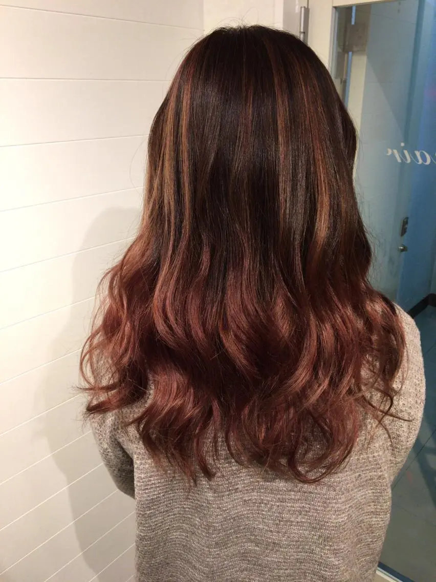 ロング カラー グラデーションカラー ハイライトカラー ピンクカラー ハイライト 美髪・艶髪特化美容師 RYOJIのヘアスタイル