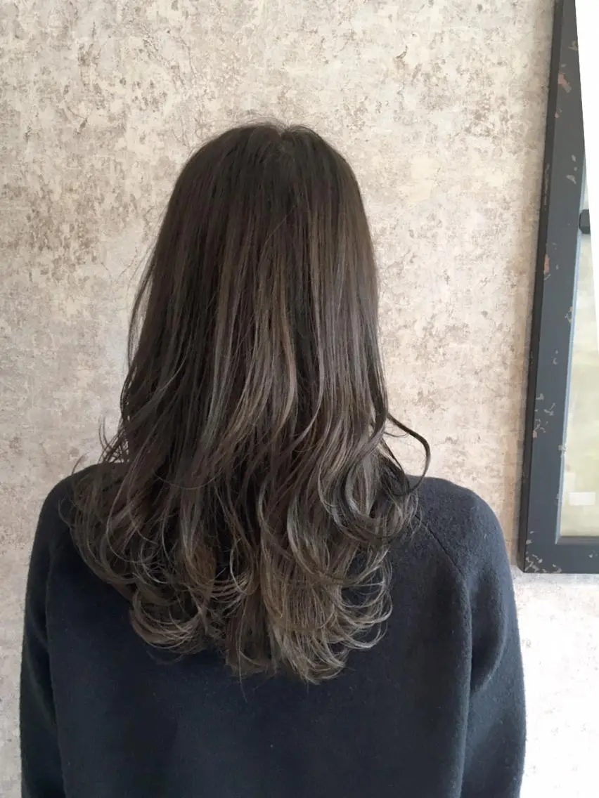 ミディアム カラー パーマ 小顔カット✨ 透明感カラー/村上のヘアスタイル