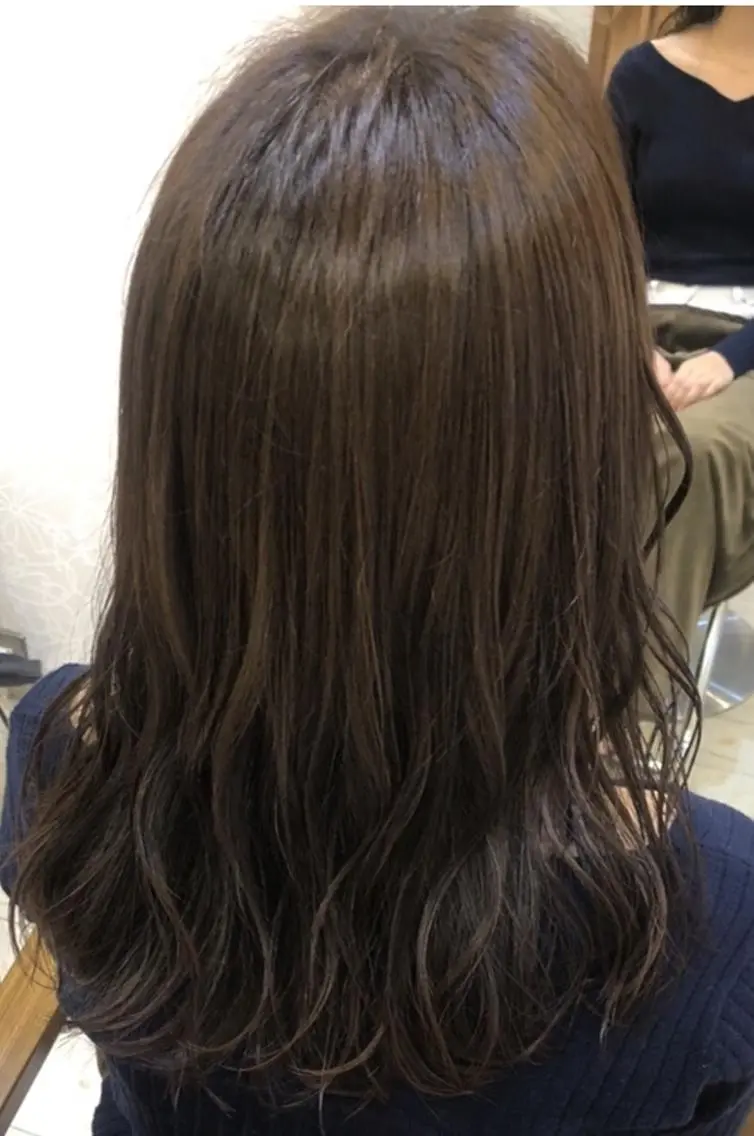 セミロング RAPT bis ラプトビズのヘアスタイル
