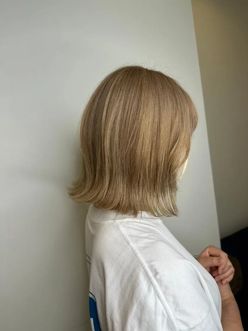 セミロング ハイライト 髪質改善 カット ヘアカラー トリートメント N° jemica 札幌のヘアスタイル