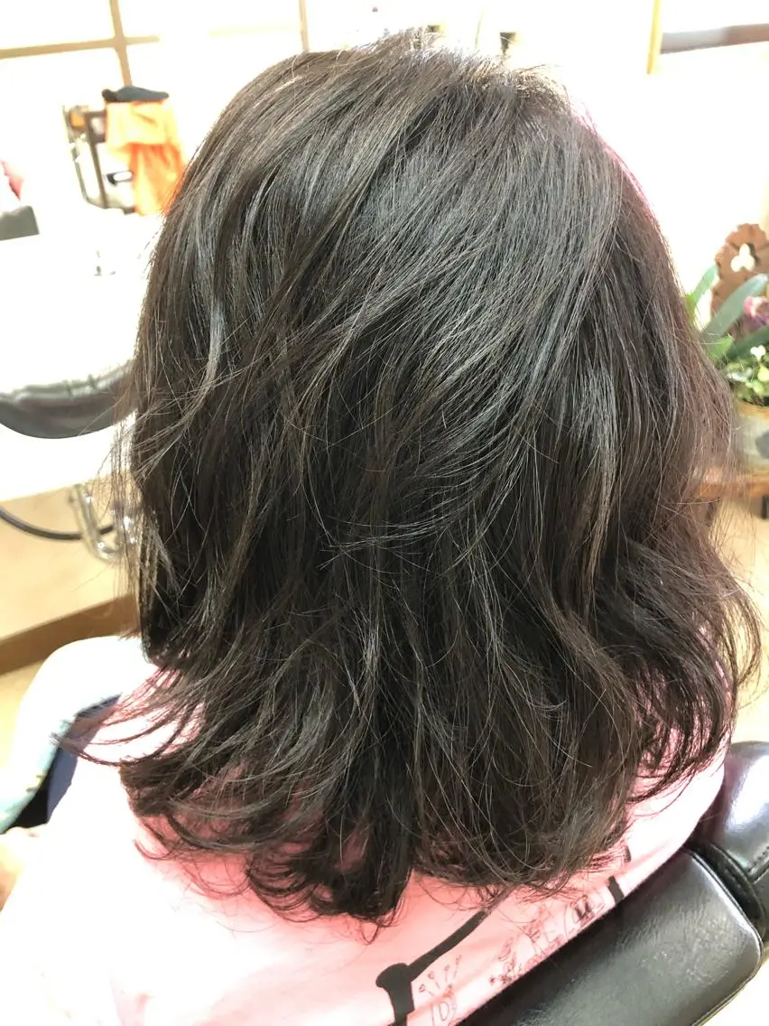 ミディアム 石塚 浩のヘアスタイル
