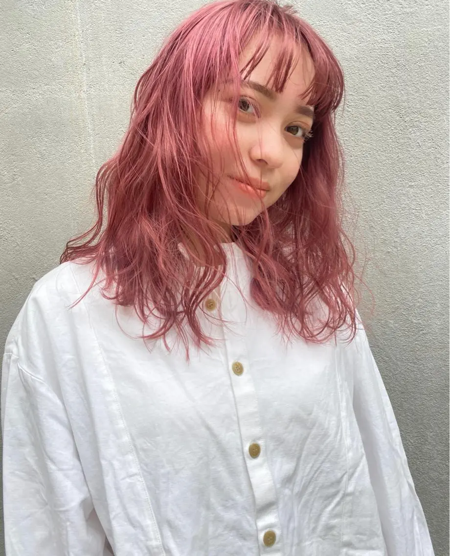ミディアム カラー 似合わせベージュ 🍯ayumi🍯のヘアスタイル