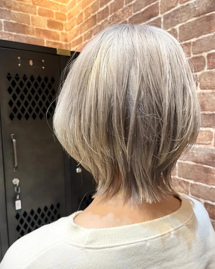 ミディアム カラー パーマ ヘアアレンジ メンズ キッズ ネイル マツエク・マツパ アイブロウ ミディアムパーマ メンズハイライト メンズパーマ ブラウンカラー ケアカラー 久木原 ゆりのヘアスタイル