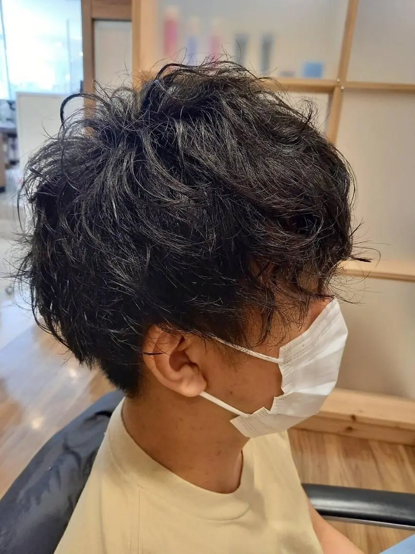 ショート メンズ 坂本 鈴葉のヘアスタイル