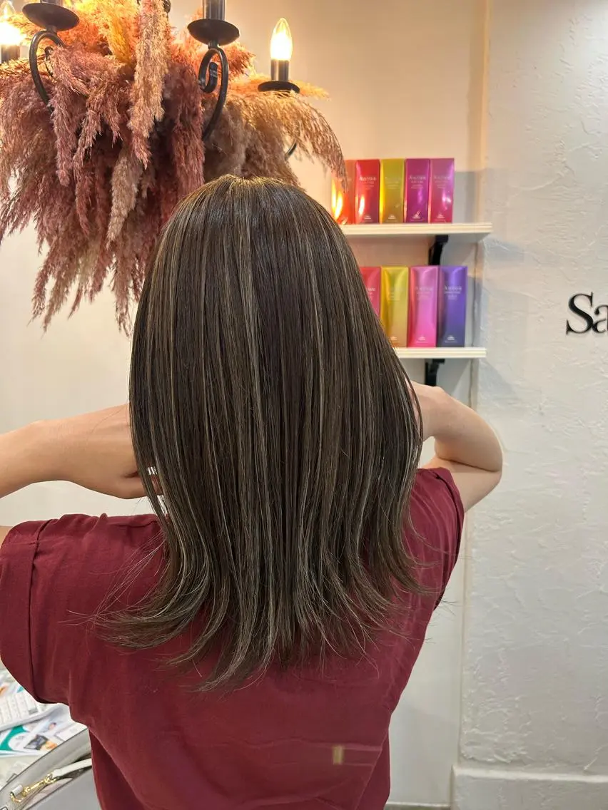 セミロング ヘアカラー トリートメント stylist 🌼 SHIONのヘアスタイル