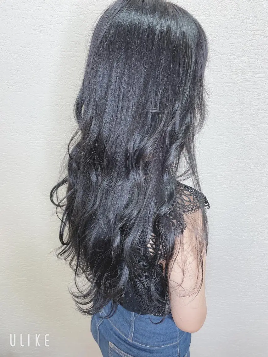 ロング カラー ブルーカラー ブルーグレー ブルーグレージュ グレージュ ヘアカラー ❣️モードケイズ塚口 和田一将のヘアスタイル