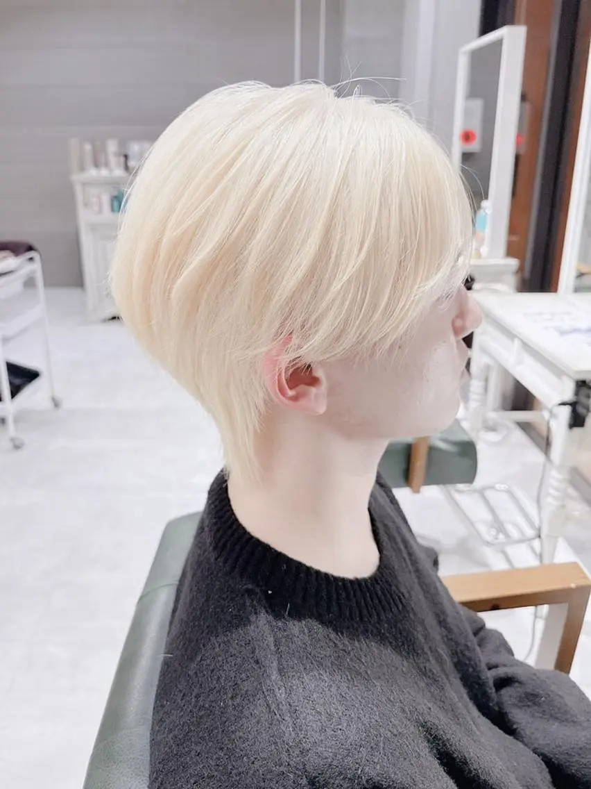 ショート メンズ カラー メンズブリーチ メンズハイトーン マッシュウルフ マッシュ メンズウルフカット DAYS Men’sのヘアスタイル